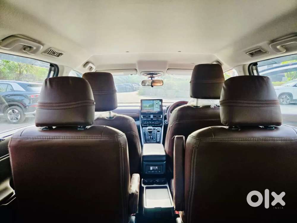 Toyota Innova Hycross, 2026, Petrol