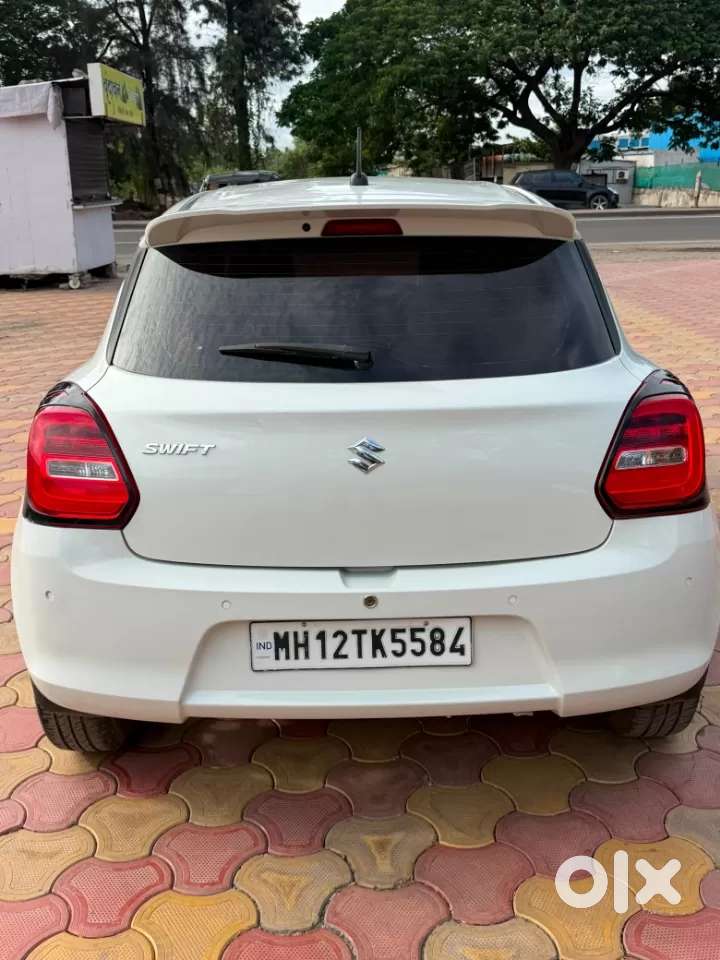 Maruti Suzuki Swift 1.3 Zxi, 2021, Petrol