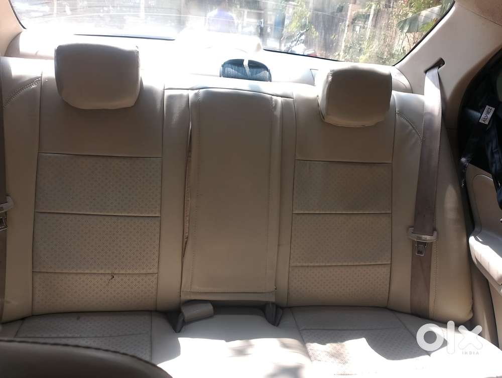 Maruti Suzuki Dzire 1.2 Zxi, 2017, Petrol