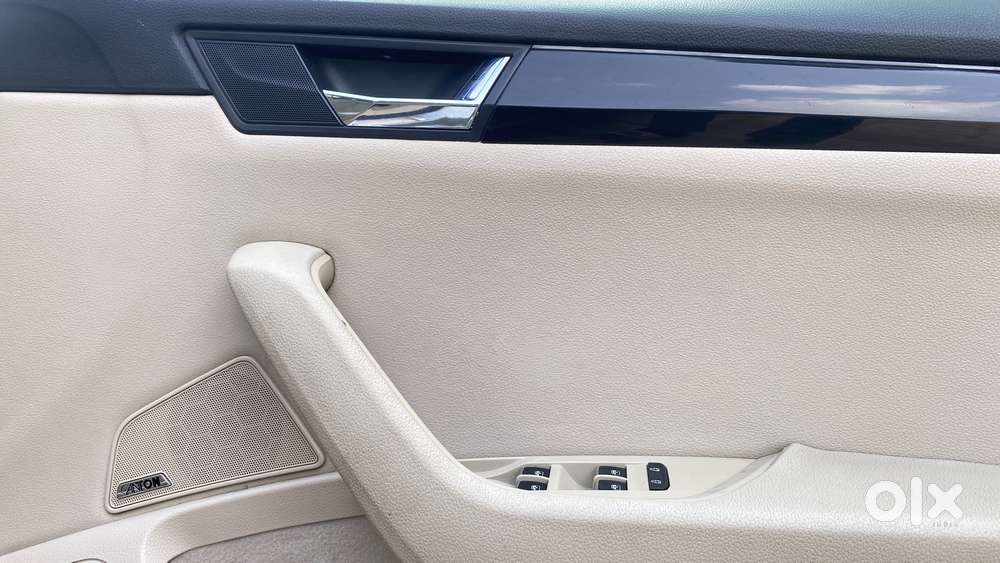 Skoda Superb Lk 1.8 Tsi At, 2018, Petrol