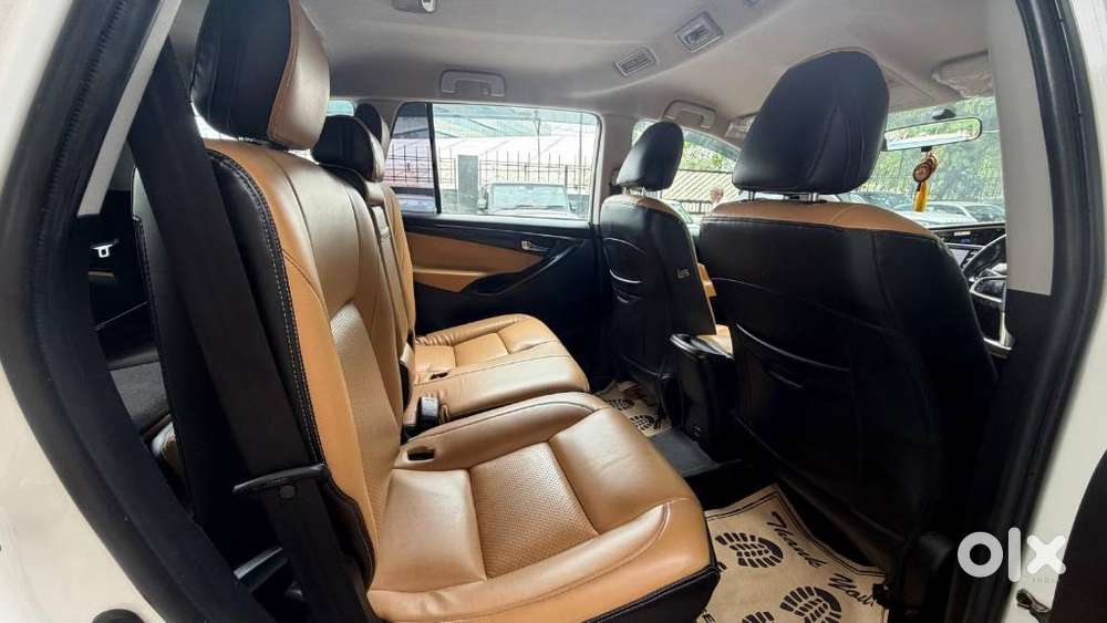 Toyota Innova Crysta 2.7 Gx Limited Edition At 8 Str, 2023, Diesel
