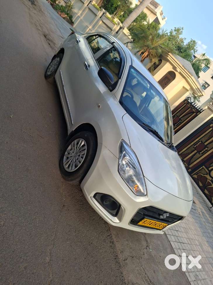 Maruti Suzuki Swift Dzire 1.3 Lxi, 2023, Cng & Hybrids