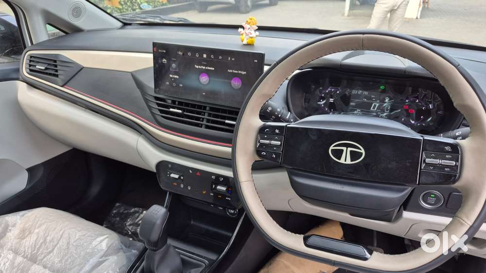 Tata Altroz Creative S, 2025, Petrol