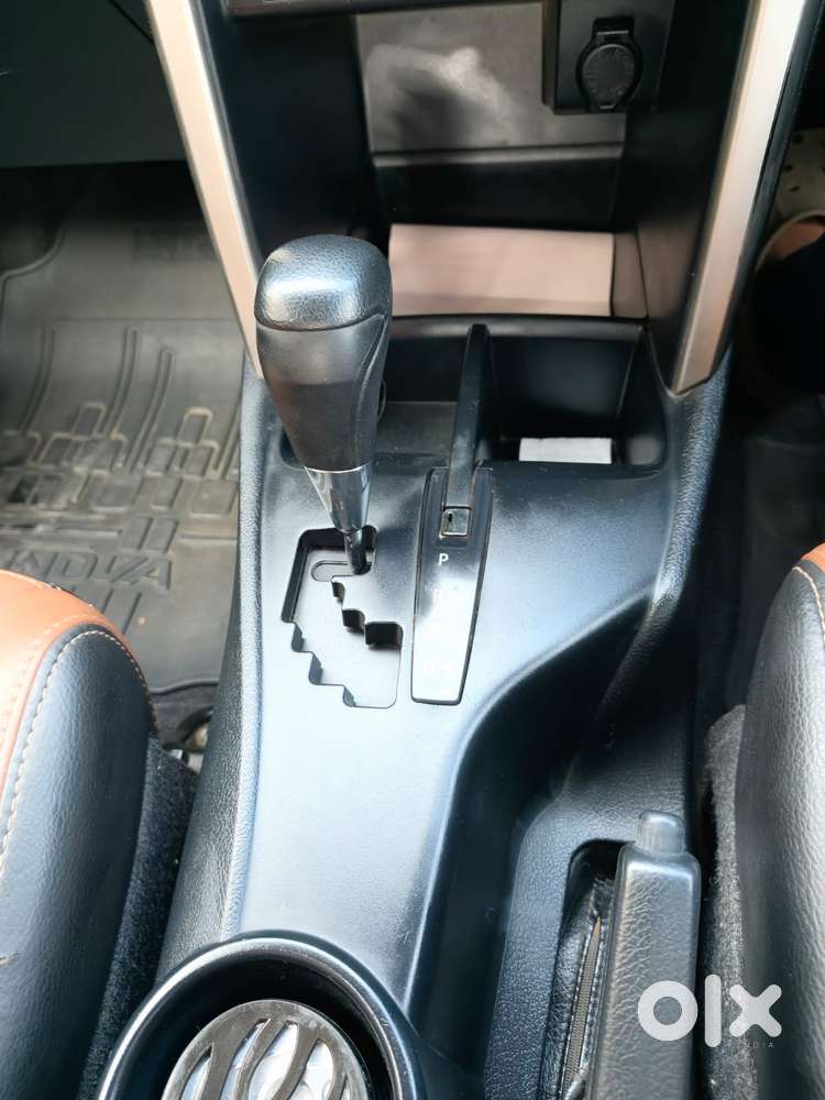 Toyota Innova Crysta 2.8 Gx At, 2017, Diesel
