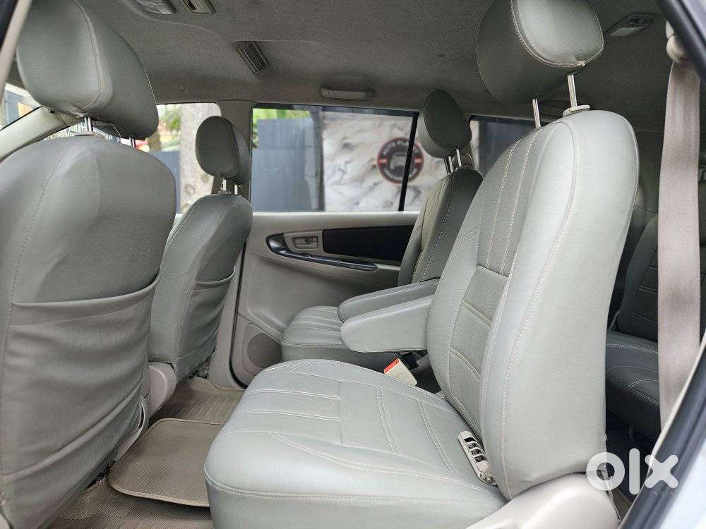 Toyota Innova 2.5 G (diesel) 7 Seater, 2014, Diesel