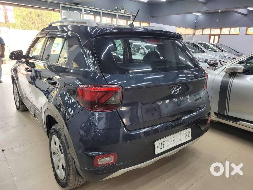 Hyundai Venue 1.2 S Plus, 2020, Petrol