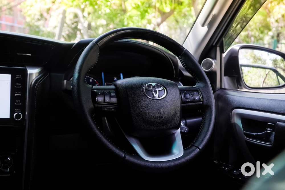 Toyota Fortuner 4x2 At 2.7 Petrol, 2023, Petrol