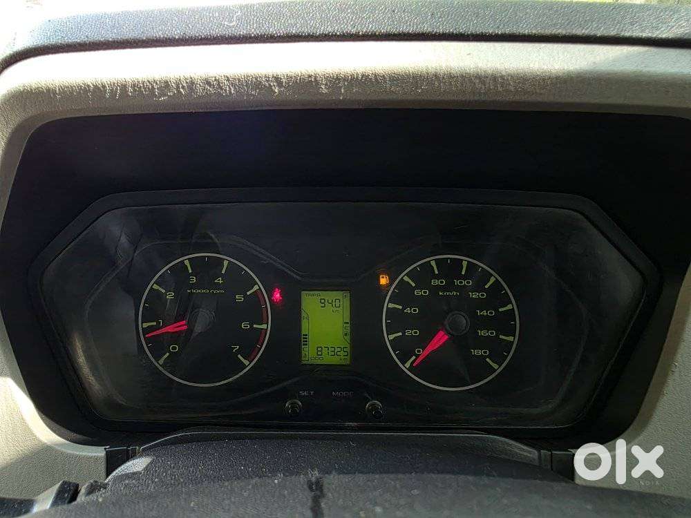 Mahindra Scorpio S6 8 Seater, 2016, Petrol