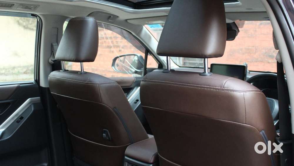 Toyota Innova Hycross 2.0 Zx (o) Hybrid 7 Str, 2024, Petrol