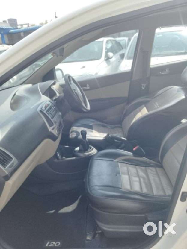 Hyundai I20 Magna 1.2 Mt, 2014, Petrol