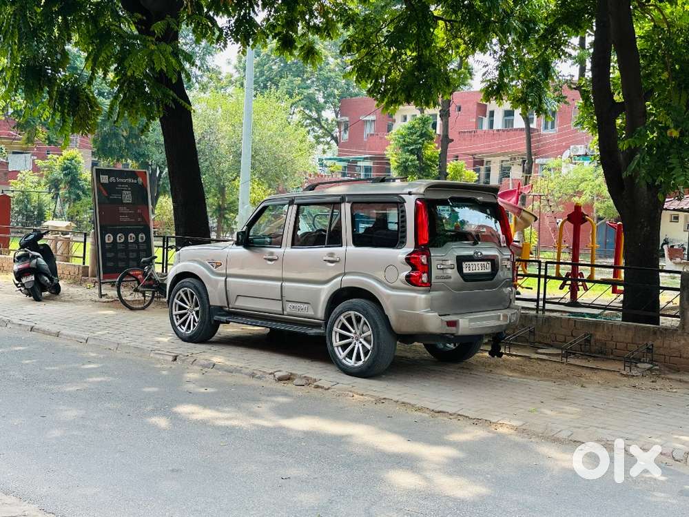 Mahindra Scorpio Classic 2015 Diesel Good Condition