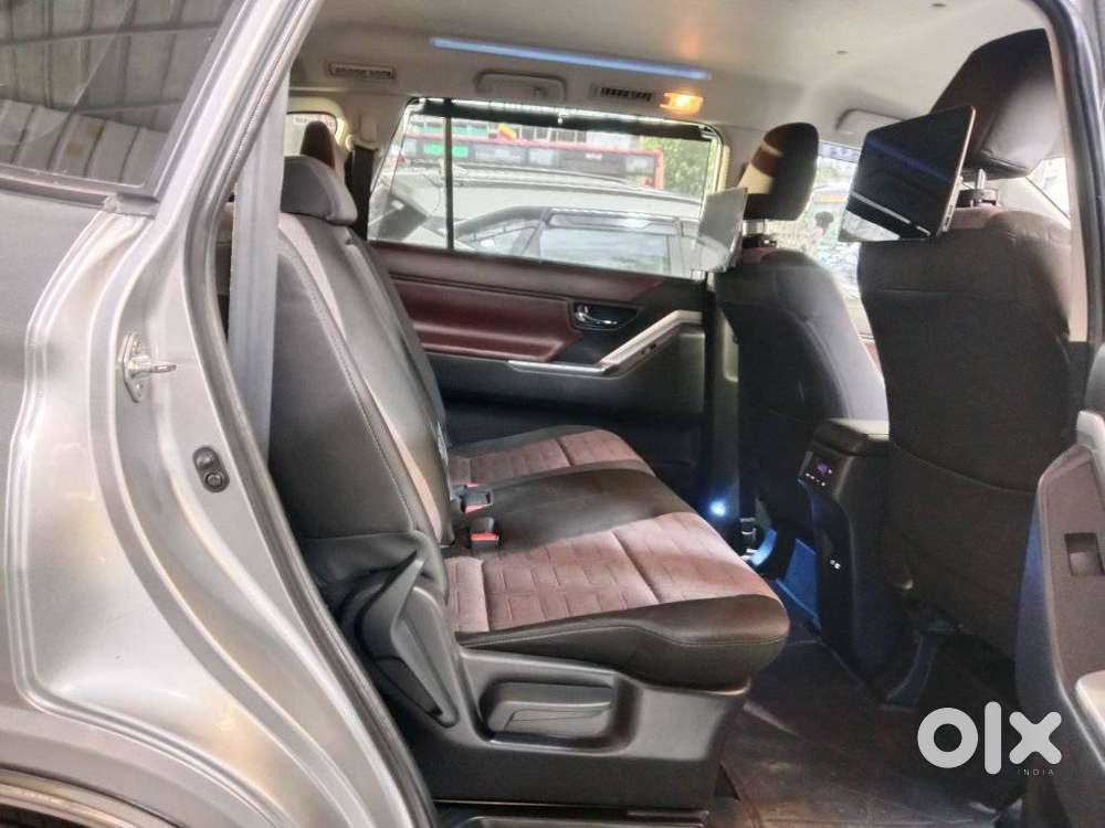 Toyota Innova Hycross 2.0 Vx Hybrid 8 Str, 2023, Petrol