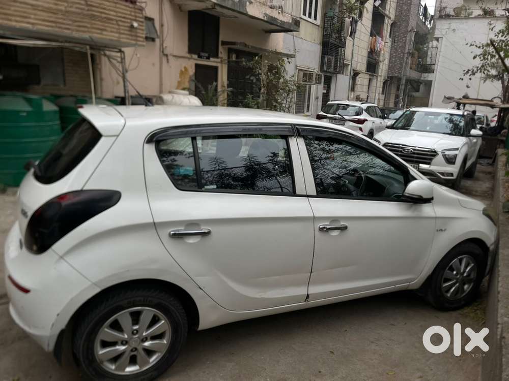 Hyundai I20 Asta 2014 Petrol With Manual Transmission