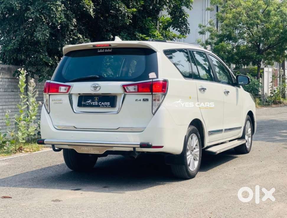 Toyota Innova Crysta 2.4 Z 7 Str, 2017, Diesel