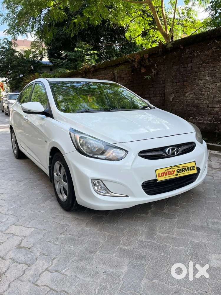 Hyundai Verna Vtvt 1.6 Sx, 2012, Petrol
