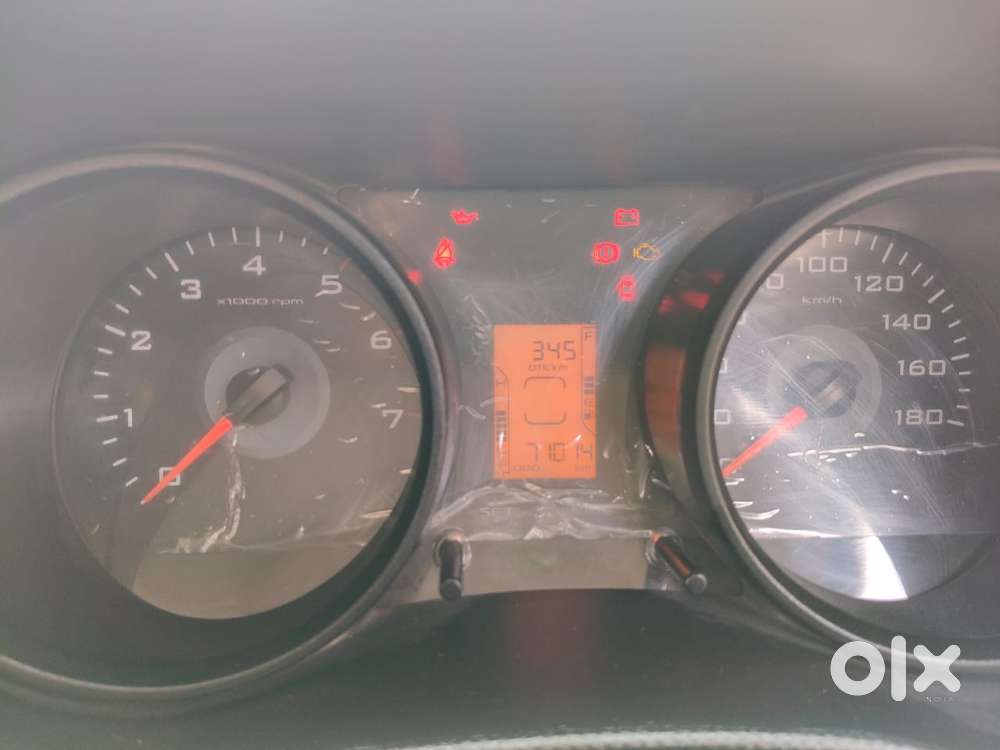 Mahindra Tuv 300 T4, 2015, Diesel