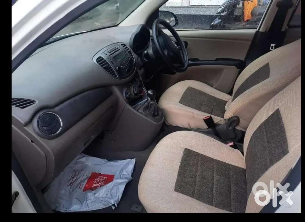 Hyundai I10 Sportz 2011