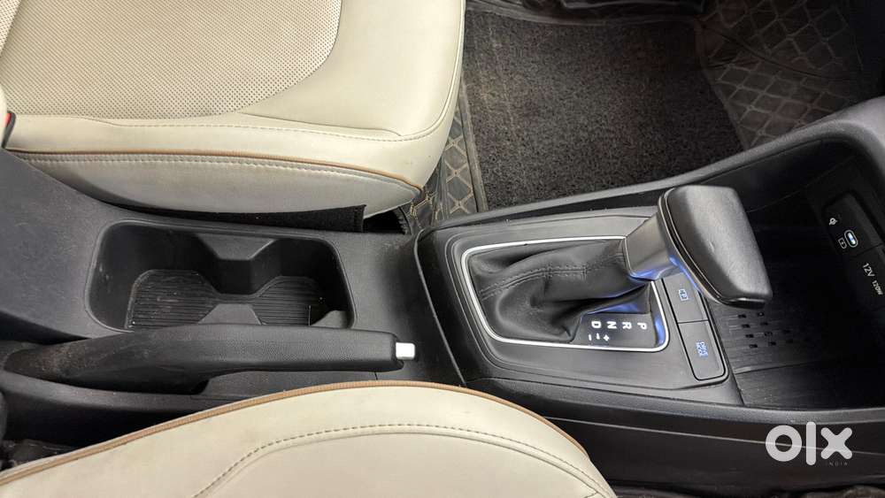 Hyundai Verna 1.5 Sx (o) Ivt, 2023, Petrol