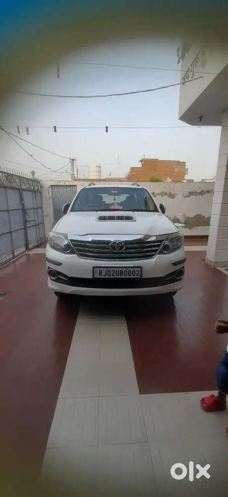Toyota Fortuner 2011