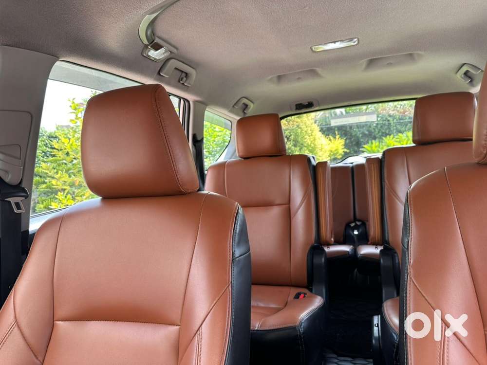 Toyota Innova Crysta 2.4 V 2016 Diesel