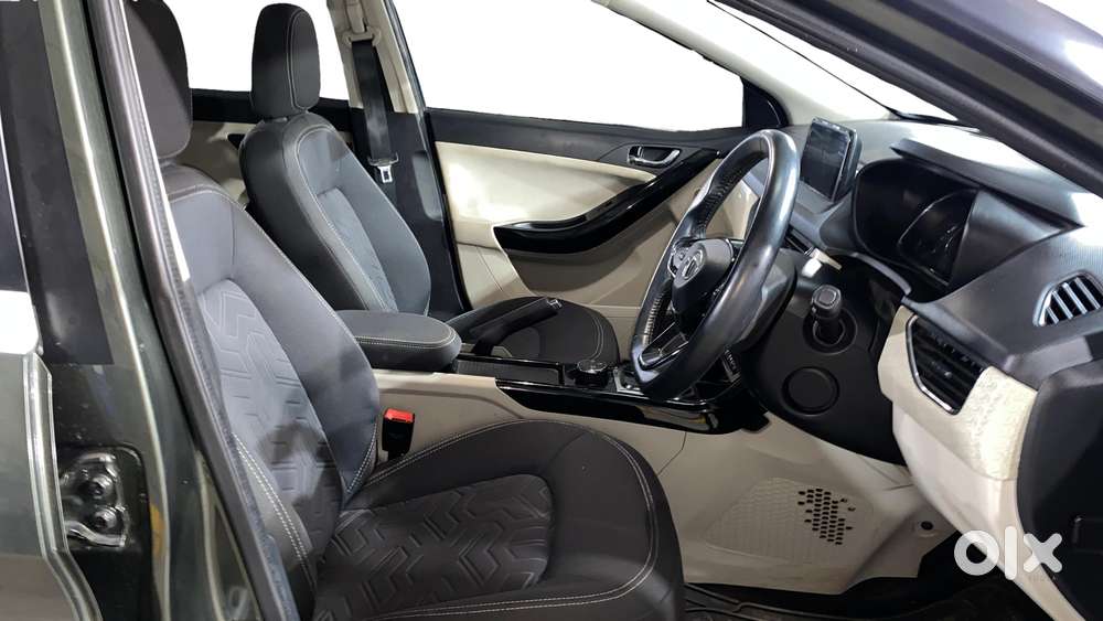 Tata Nexon 1.5 Revotorq Xza Plus S Amt, 2023, Petrol