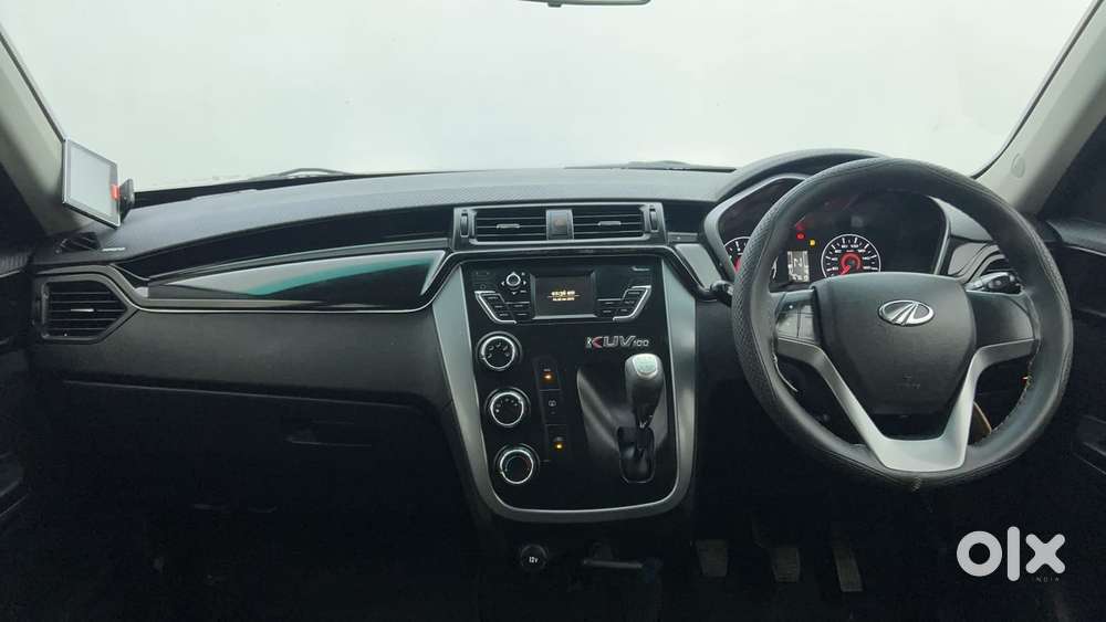 Mahindra Kuv 100 Mfalcon G80 K8 Dual Tone, 2017, Petrol