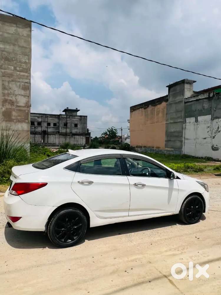 Hyundai Verna 2015 Variant