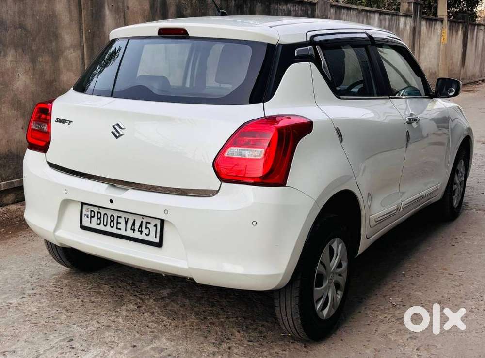 Maruti Suzuki Swift, 2022, Petrol