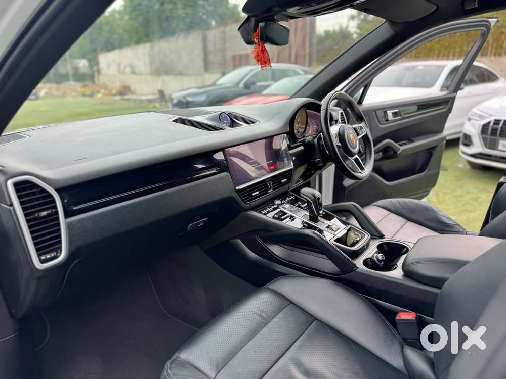 Porsche Cayenne V6 Tiptronic, 2019, Petrol
