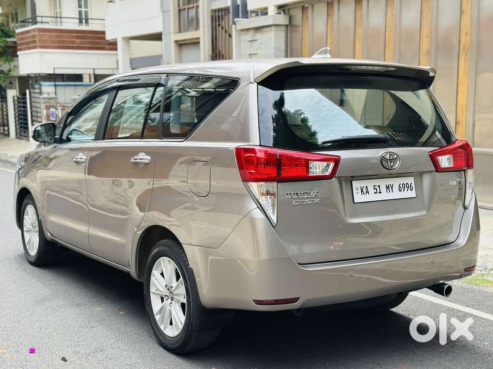 Toyota Innova Crysta 2.8 Zx At 7 Seater, 2017, Diesel