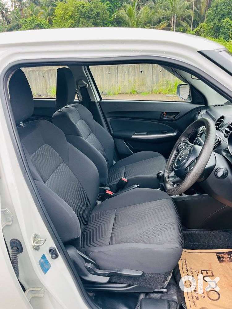 Maruti Suzuki Swift 1.3 Zxi, 2023, Petrol
