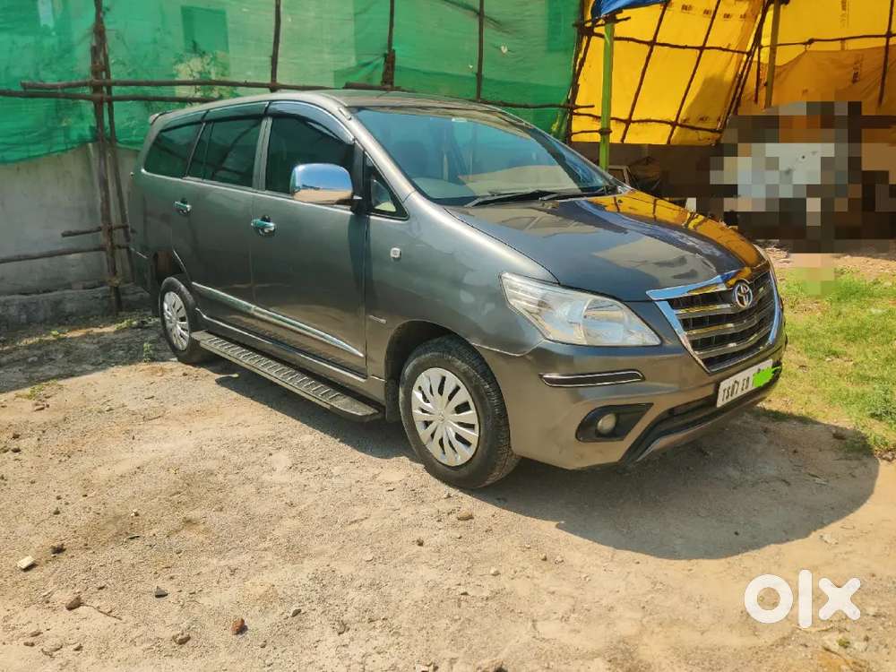 Toyota Innova 2014 Diesel Well Maintained