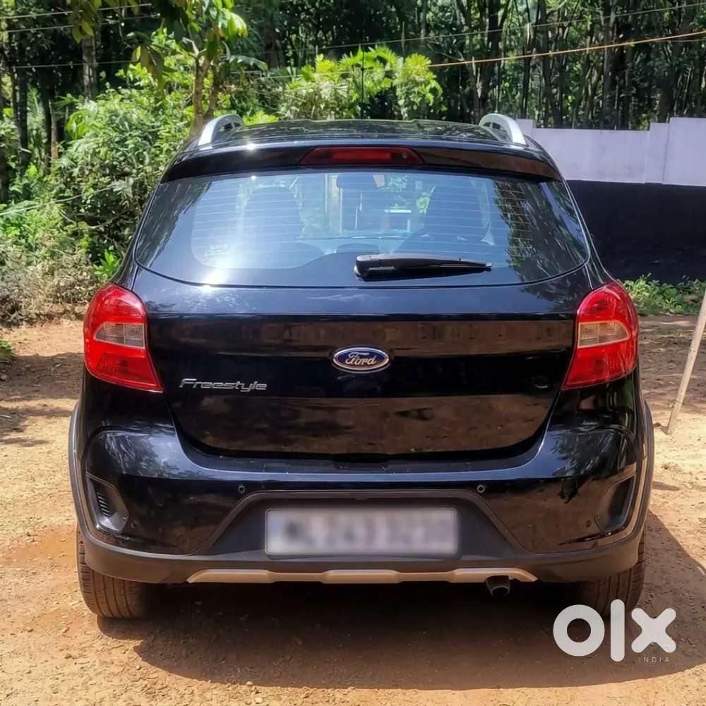 Ford Freestyle Titanium Plus Petrol