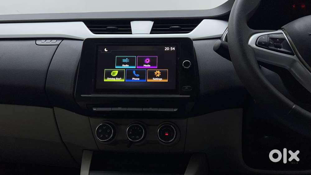 Renault Triber Rxz, 2022, Petrol