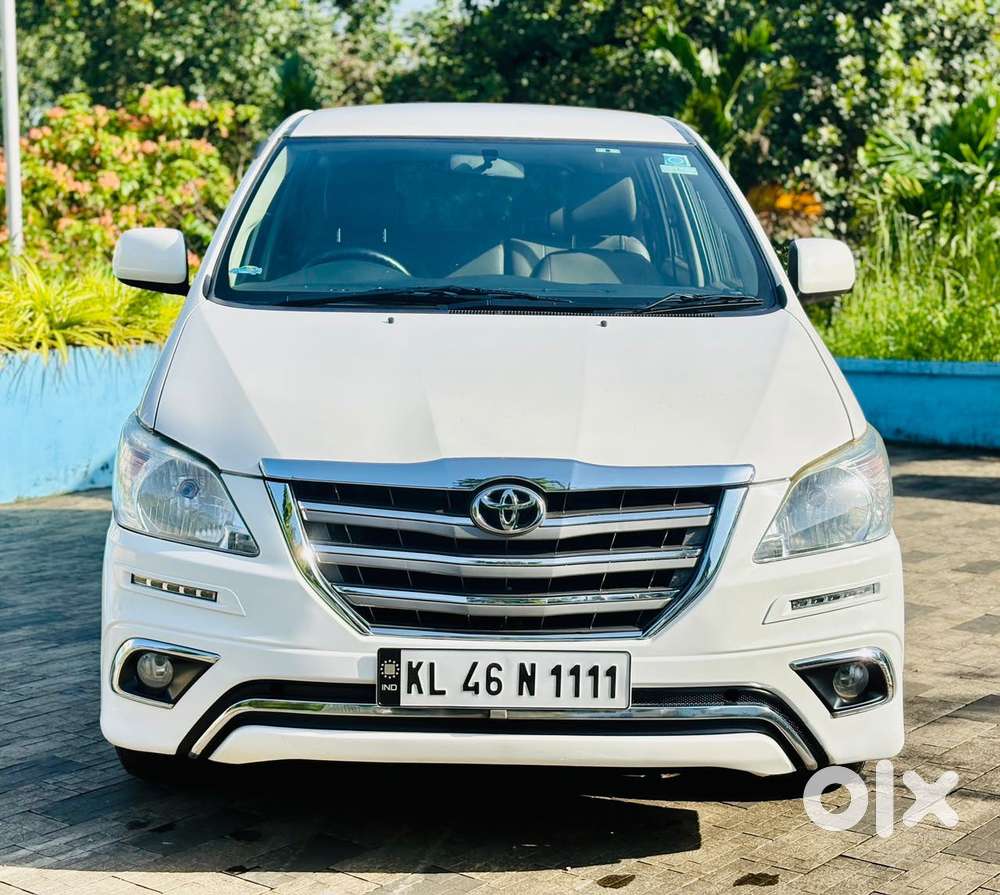 Toyota Innova 2.5 G (diesel) 8 Seater, 2016, Diesel