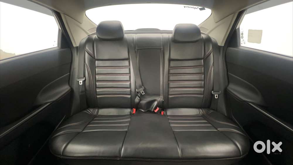 Hyundai Verna 1.5 Sx Turbo Petrol Mt, 2023, Petrol