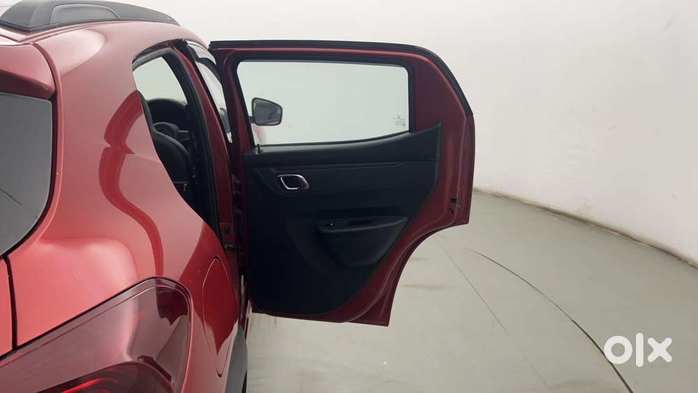Renault Kwid 2019-ongoing 1.0 Rxt (o), 2020, Petrol