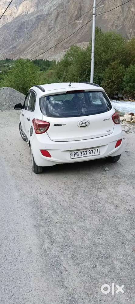Hyundai Grand I10 Sportz 2016 Petrol Manual