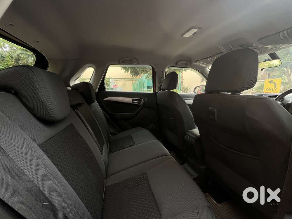 Maruti Suzuki Brezza Zdi+ Dual Tone, 2017, Diesel