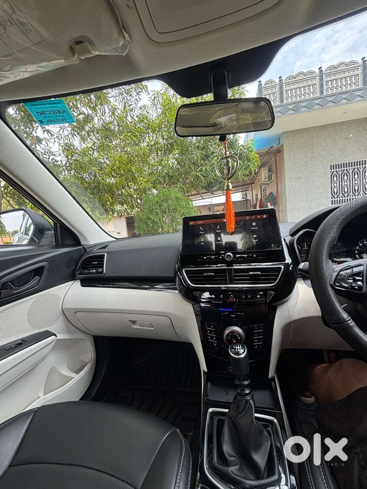 Mahindra Xuv 3xo 2024