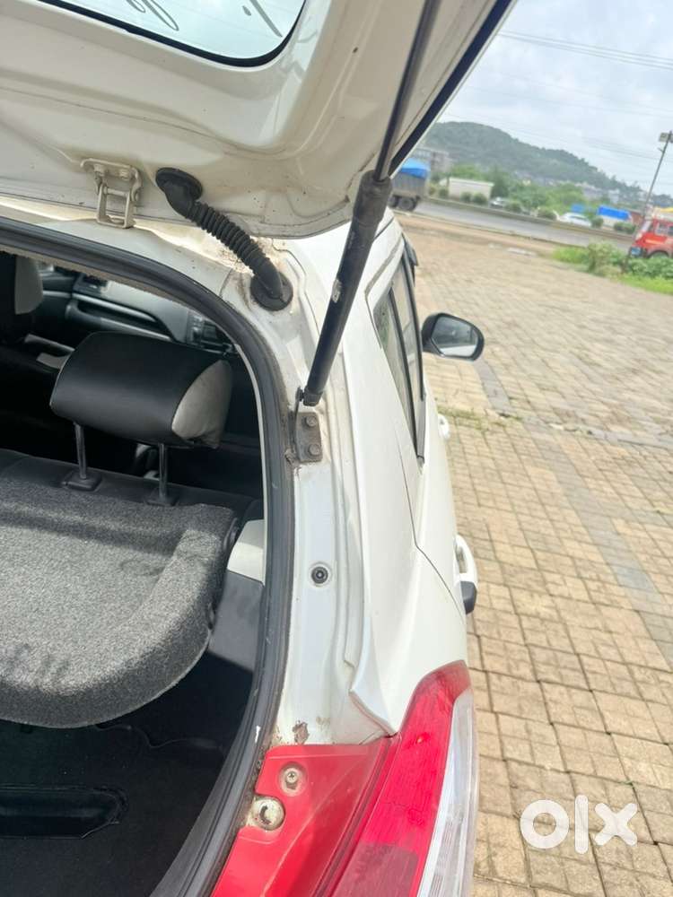 Maruti Suzuki Swift 2015 Diesel 73000 Km Driven