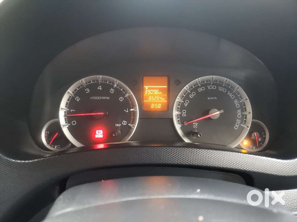 Maruti Suzuki Swift 2011-2014 Vxi, 2013, Petrol