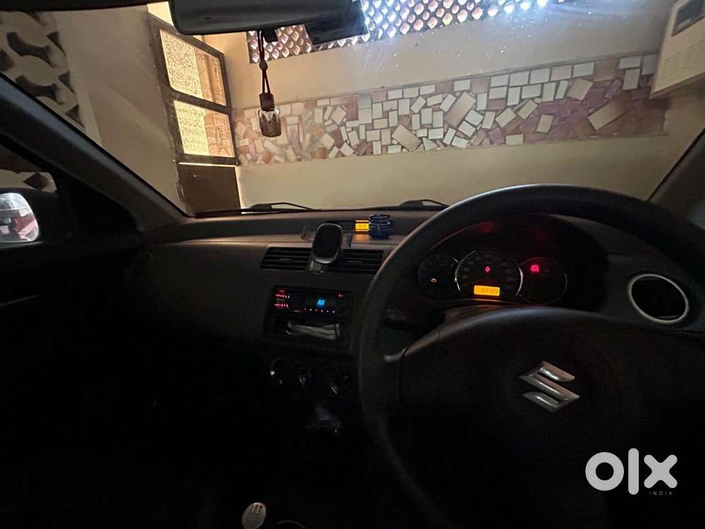 Maruti Suzuki Swift Vxi 1.2 Abs Bs-iv, 2010, Petrol