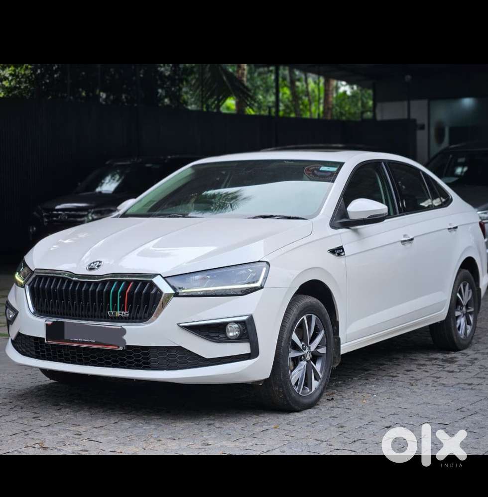 Skoda Slavia Style 1.0l Tsi Mt, 2023, Petrol