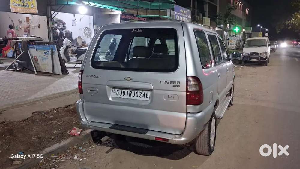 Chevrolet Tavera Neo 2014