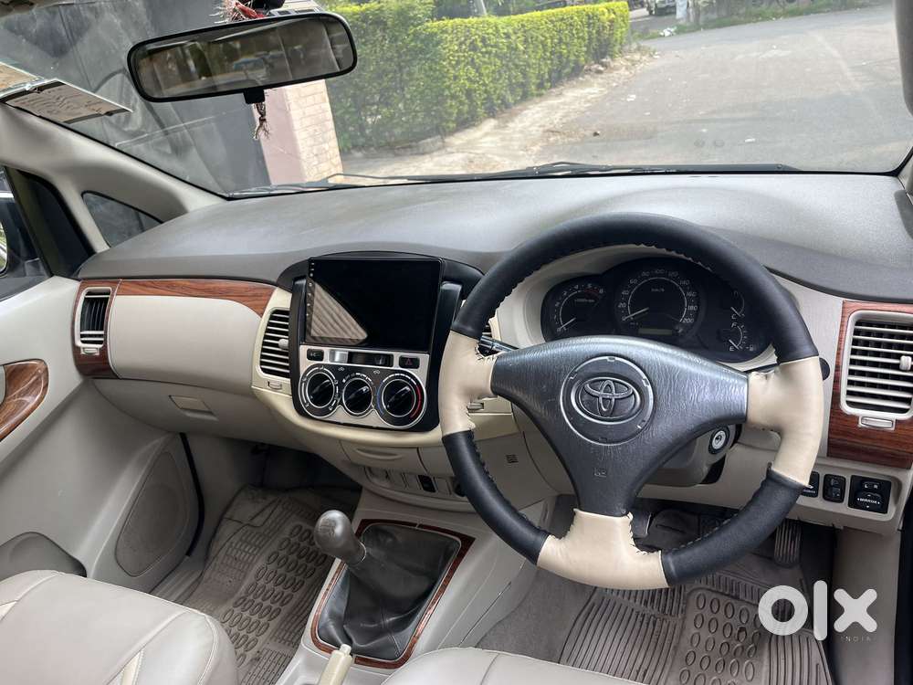 Toyota Innova 2.5 G4 Diesel 8-seater, 2010, Diesel