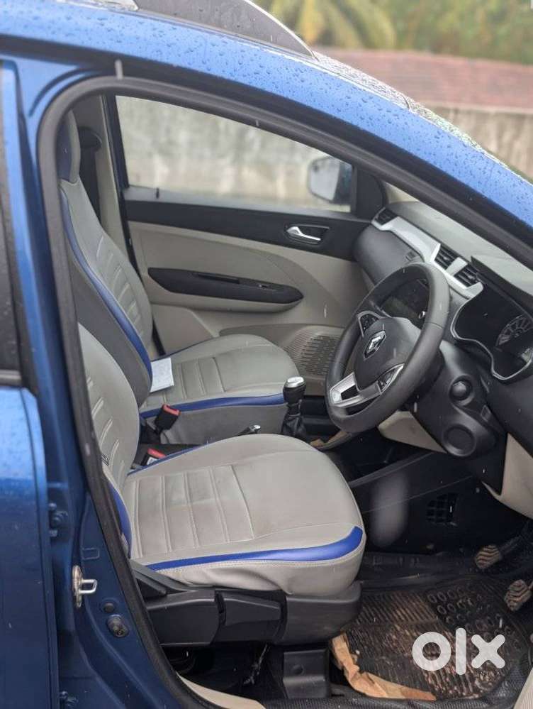 Renault Triber Rxz, 2021, Petrol