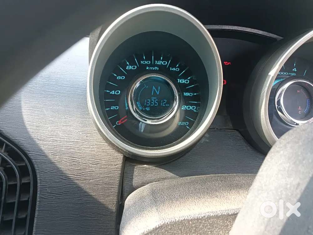 Mahindra Xuv500 2016 W6
