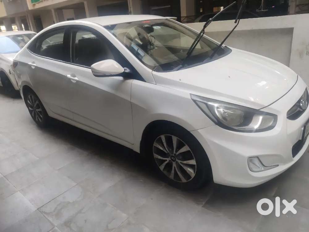Hyundai Verna Diesel Mt 76000 Km 2014
