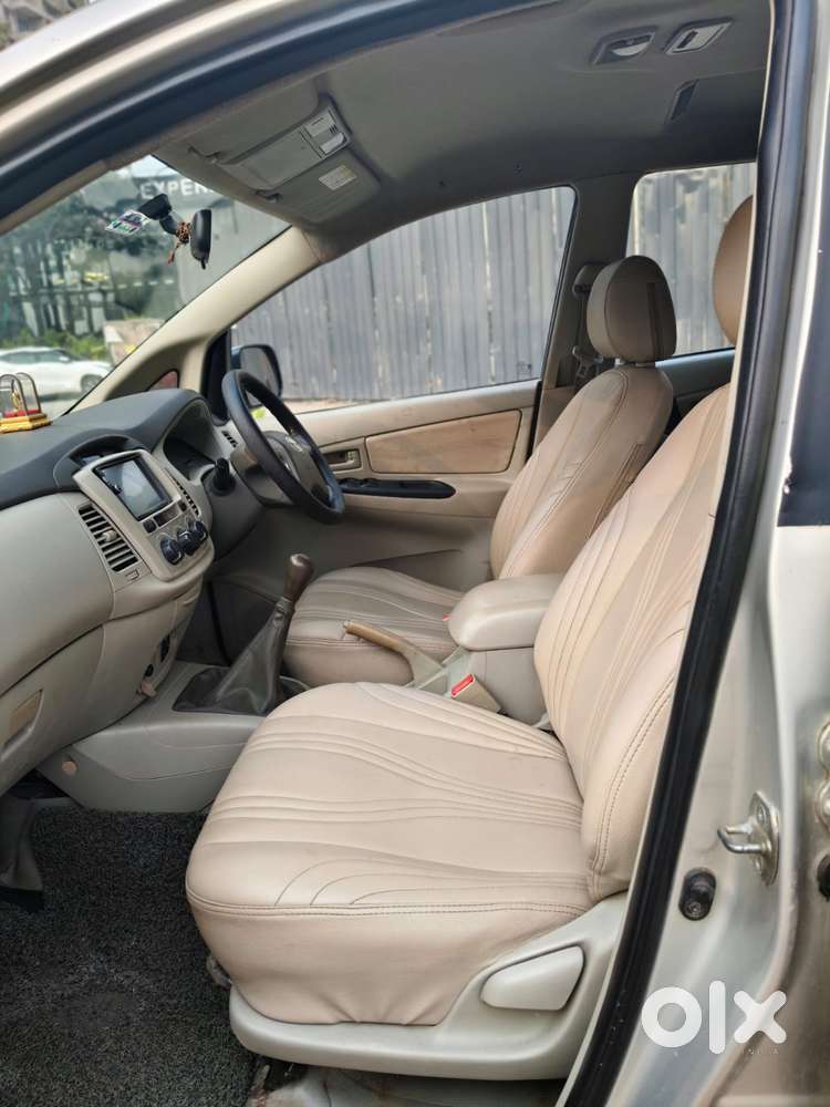 Toyota Innova [2013-2016] 2.5 G4 8 Str, 2014, Diesel